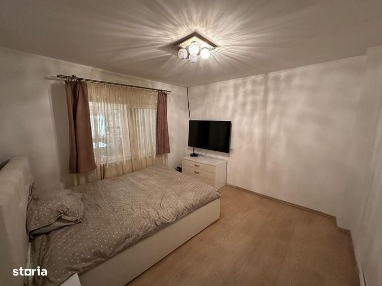 Casă cu 4 camere în Palanca