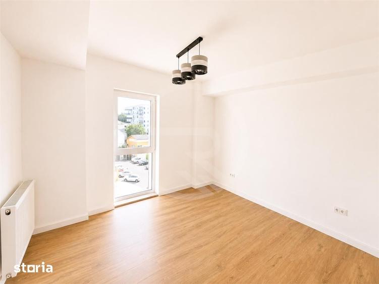 Apartament cu 4 camere în Dâmbul Rotund