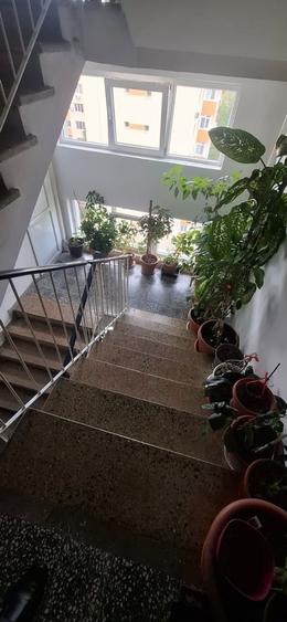 Garsonieră în Titan