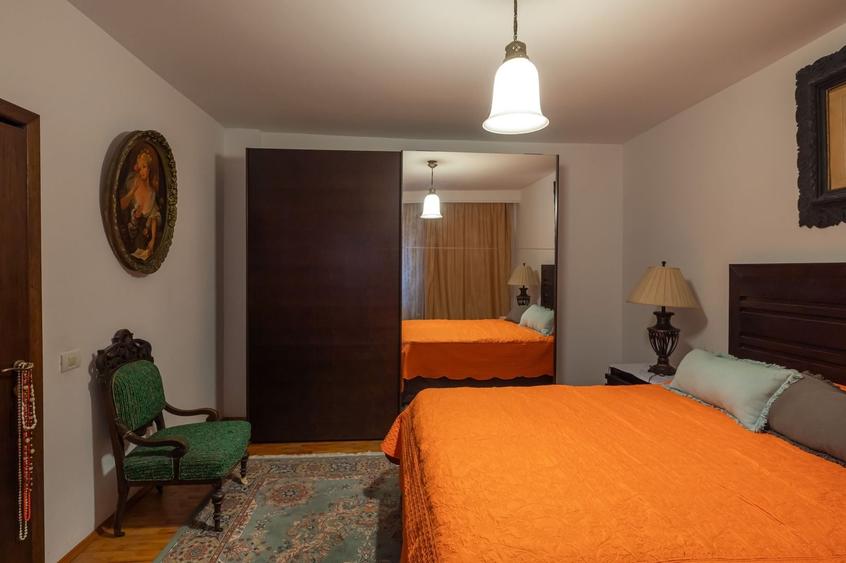 Casă individuală cu 3 camere cu Canalizare în Central