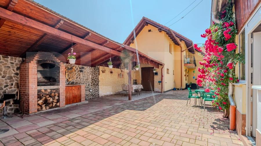 Casă individuală cu 5 camere cu Garaj în Feldioara (Ucea)
