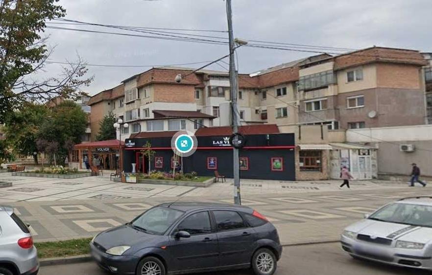 Inchiriez spatiu comercial ultracentral Pascani - 1
