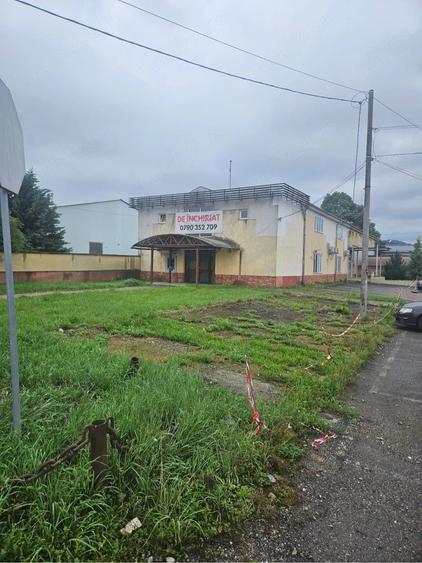 Cladire Spatiu Comercial! 400 mp utili + 756 mp teren! Zona excelenta! - 1