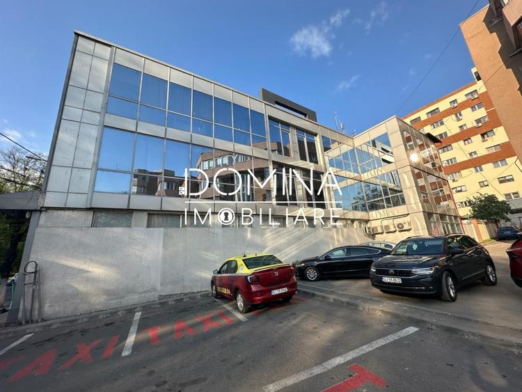 Spațiu comercial, de 790 mp, în Central