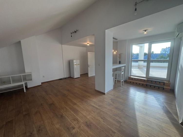 Duplex cu 3 camere cu Canalizare în Cotroceni