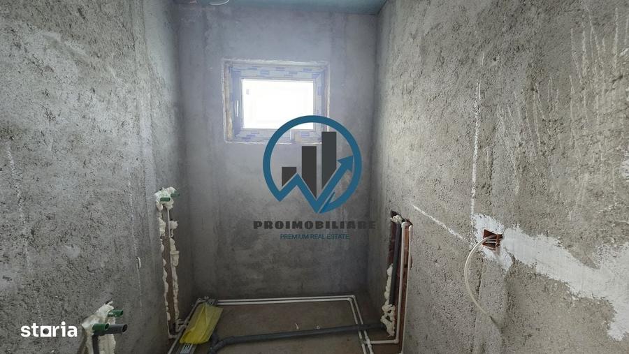 Apartament cu 3 camere în Craiovei