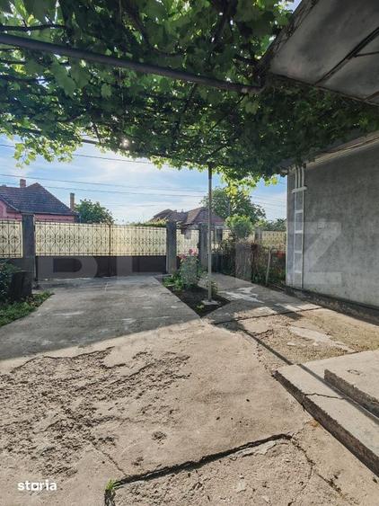 Casă cu 3 camere cu Teren 1033 Mp în Central