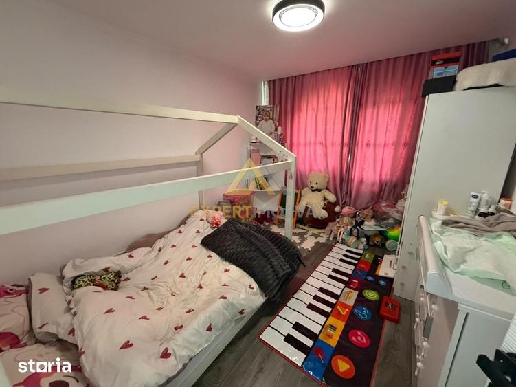 Apartament cu 3 camere în Vasile Alecsandri