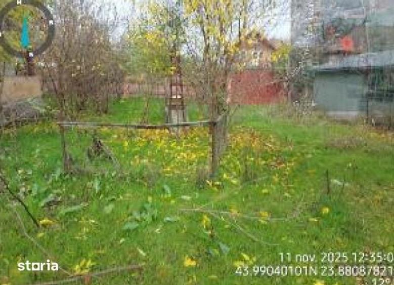 Casă cu 5 camere cu Teren 1403 Mp în Dobrești