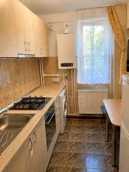 Apartament cu 2 camere semidecomandat, mobilat în Gheorgheni