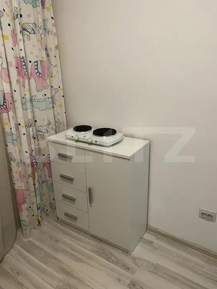 Garsonieră decomandată, mobilată în Gruia