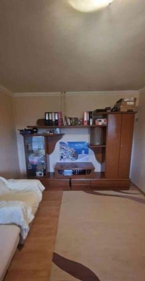 Apartament cu 2 camere in zona Titan Basarabia Etaj 2 - 3