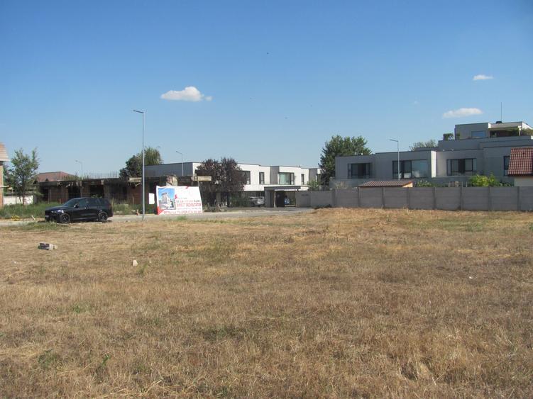 Teren Construcții intravilan de 1000 mp, în Prelungirea Ghencea