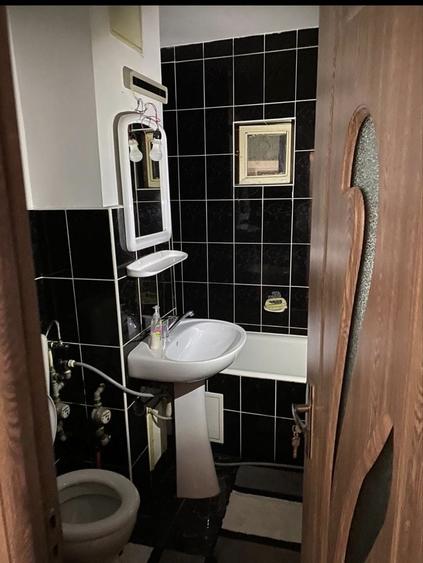 Apartament cu 2 camere semidecomandat în Dacia