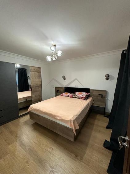 Apartament cu 3 camere decomandat în Hala Centrală