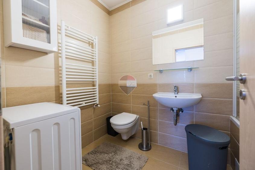 Apartament cu 2 camere decomandat, mobilat în Tractorul