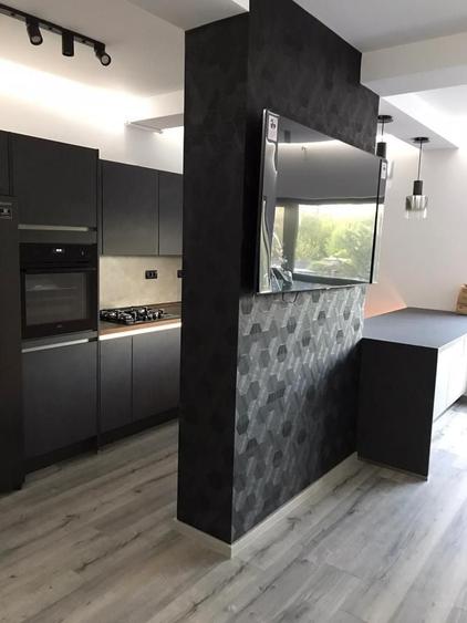 Apartament cu 3 camere, mobilat în Iancu Nicolae