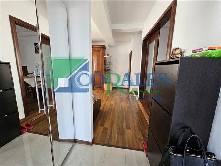 Casă individuală cu 5 camere cu Teren 130 Mp în Dorobanților