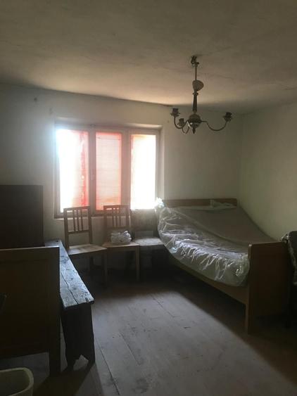 Casă cu 4 camere în Rogova