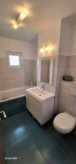 Apartament cu 3 camere semidecomandat, mobilat în Kiriac