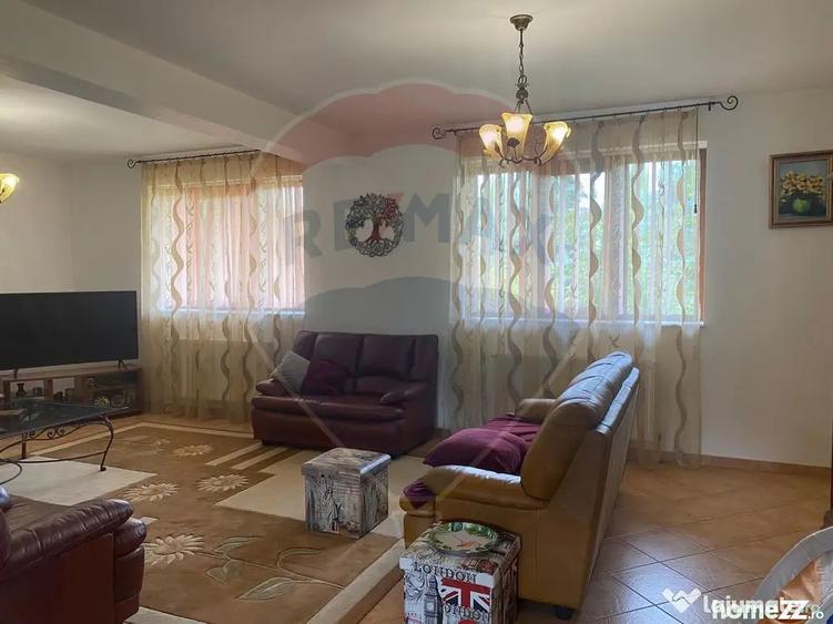 Casa / Vila cu 5 camere de vanzare in zona Central - 13