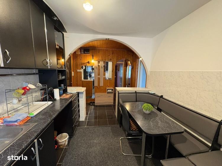 Apartament cu 4 camere decomandat în Central
