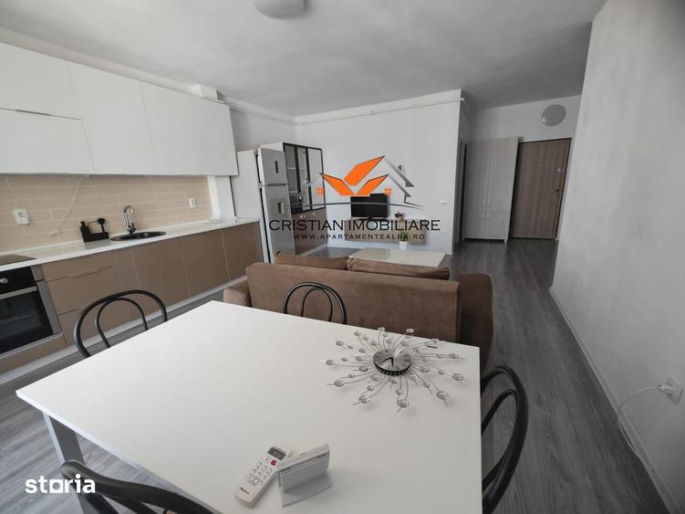 Apartament cu 3 camere decomandat în Cetate