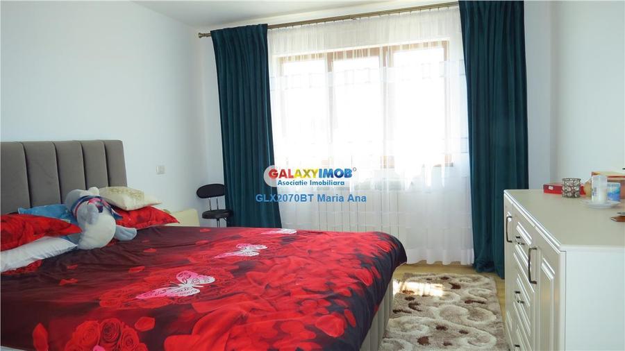 Casă cu 7 camere cu Teren 10000 Mp în Exterior Vest