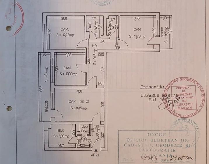 Apartament cu 4 camere semidecomandat în City Park Mall