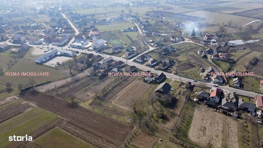 Casă cu 10 camere cu Teren 2300 Mp în Sălsig