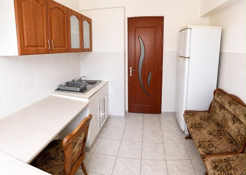 Apartament cu 2 camere decomandat în Ostroveni