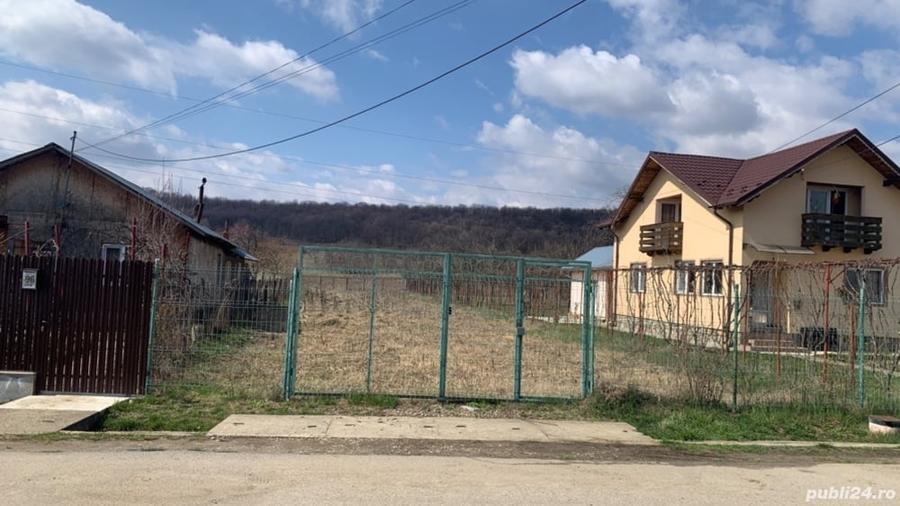 Teren de 4492 mp, în Central