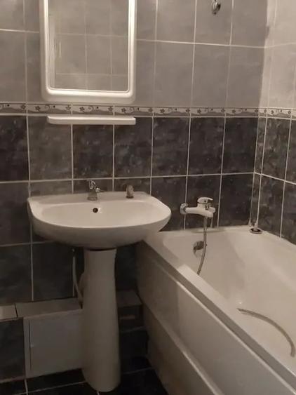Garsonieră decomandată în Vitan