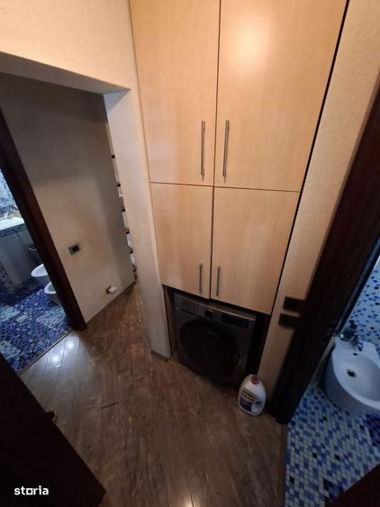 Apartament cu 4 camere în Ostroveni