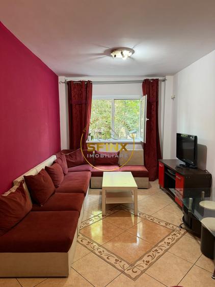 Apartament cu 4 camere decomandat, mobilat în Tei