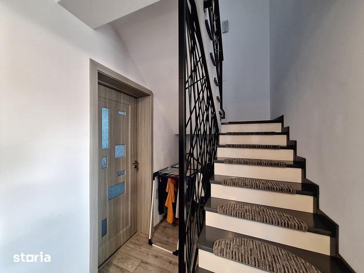 Casă cu 4 camere cu Teren 364 Mp în Jucu