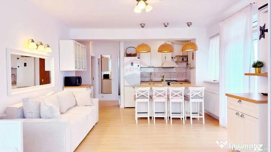 Apartament cu 3 camere semidecomandat în Colentina