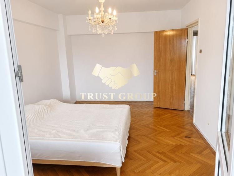 Apartament cu 4 camere decomandat în Polonă