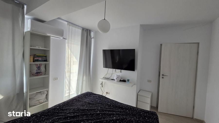 Casă cu 5 camere cu Teren 250 Mp în Central