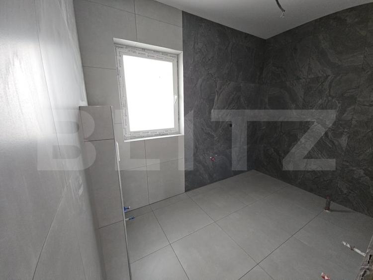 Casă individuală cu 4 camere cu Canalizare în Bucium