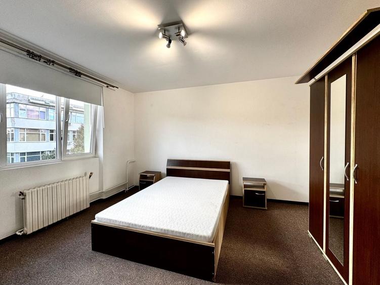 Apartament cu 2 camere semidecomandat, mobilat în Central
