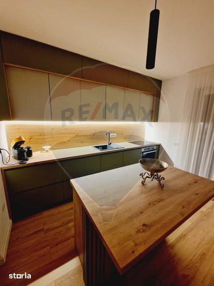 Casă cu 4 camere cu Teren 250 Mp în Central