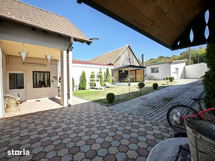 Casa individuala mobilata , teren 349 mp, pivnita - Mohu - 2