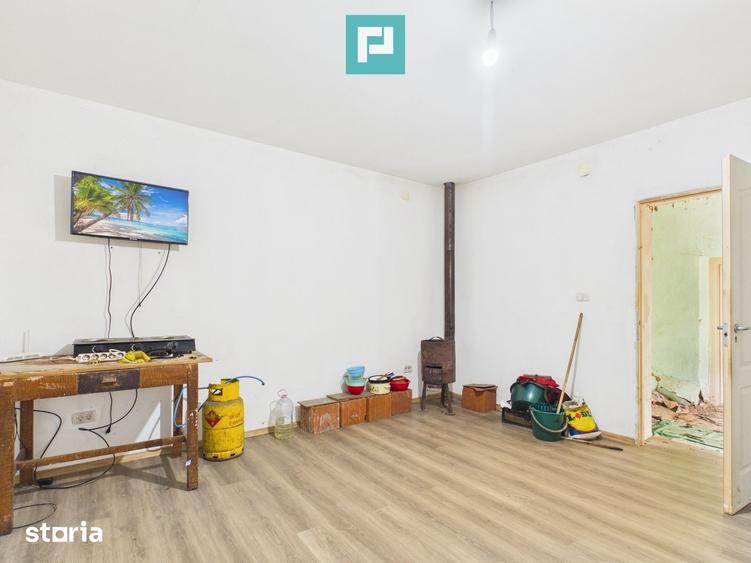 Casă cu 6 camere cu Teren 1440 Mp în Zerind