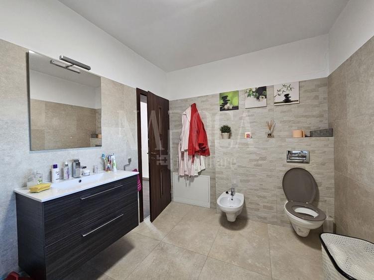 Casă individuală cu 5 camere cu Canalizare în Borhanci