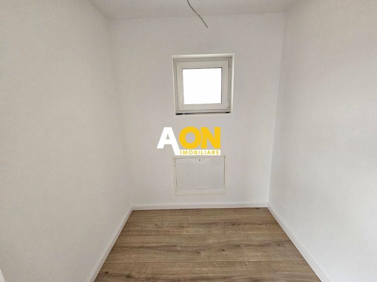 Duplex cu 4 camere cu Canalizare în Central