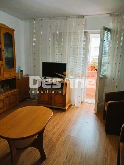 Apartament cu 3 camere de vanzare zona centrala