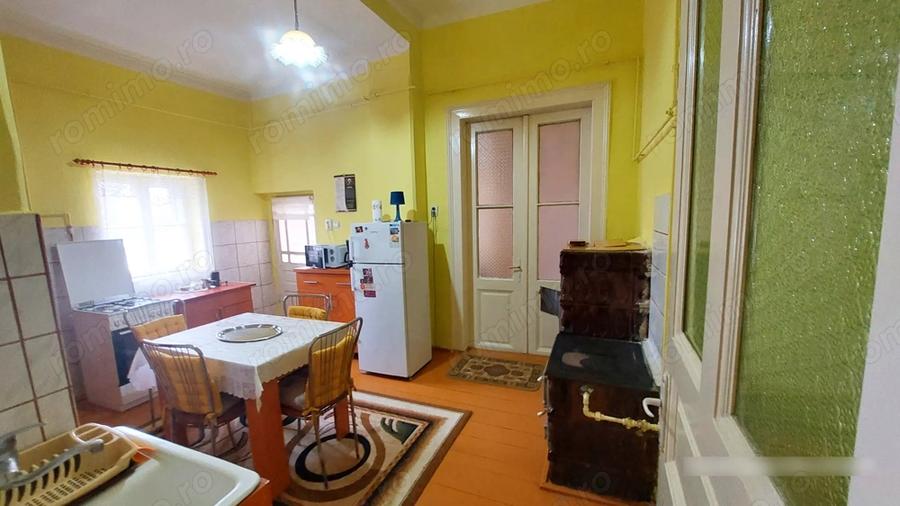 Casă cu 4 camere cu Teren 763 Mp în Central