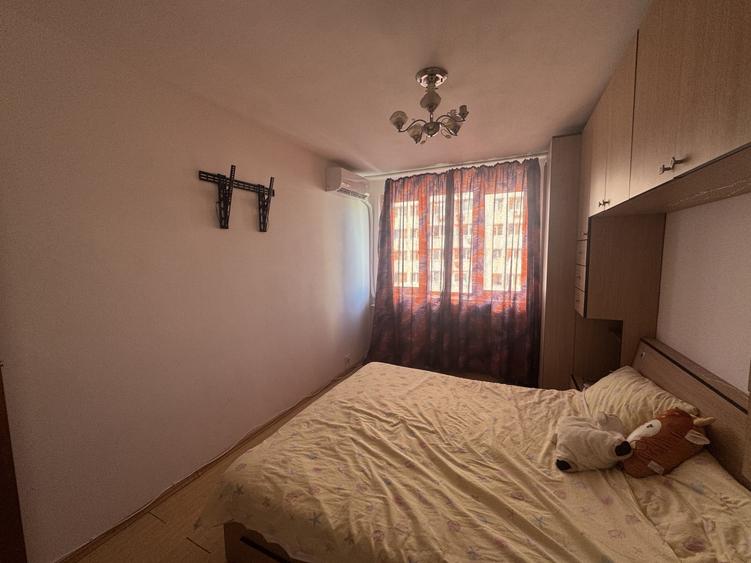 Apartament cu 2 camere decomandat în Baba Novac