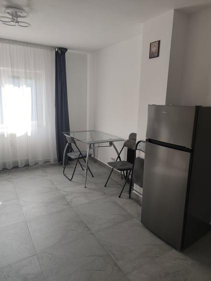 Apartament cu 2 camere decomandat în 13 Septembrie
